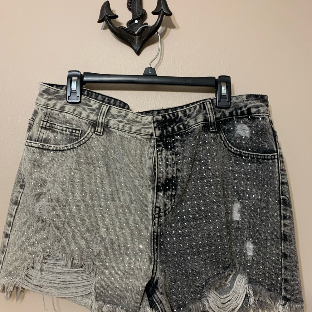 Vocal Jean shorts